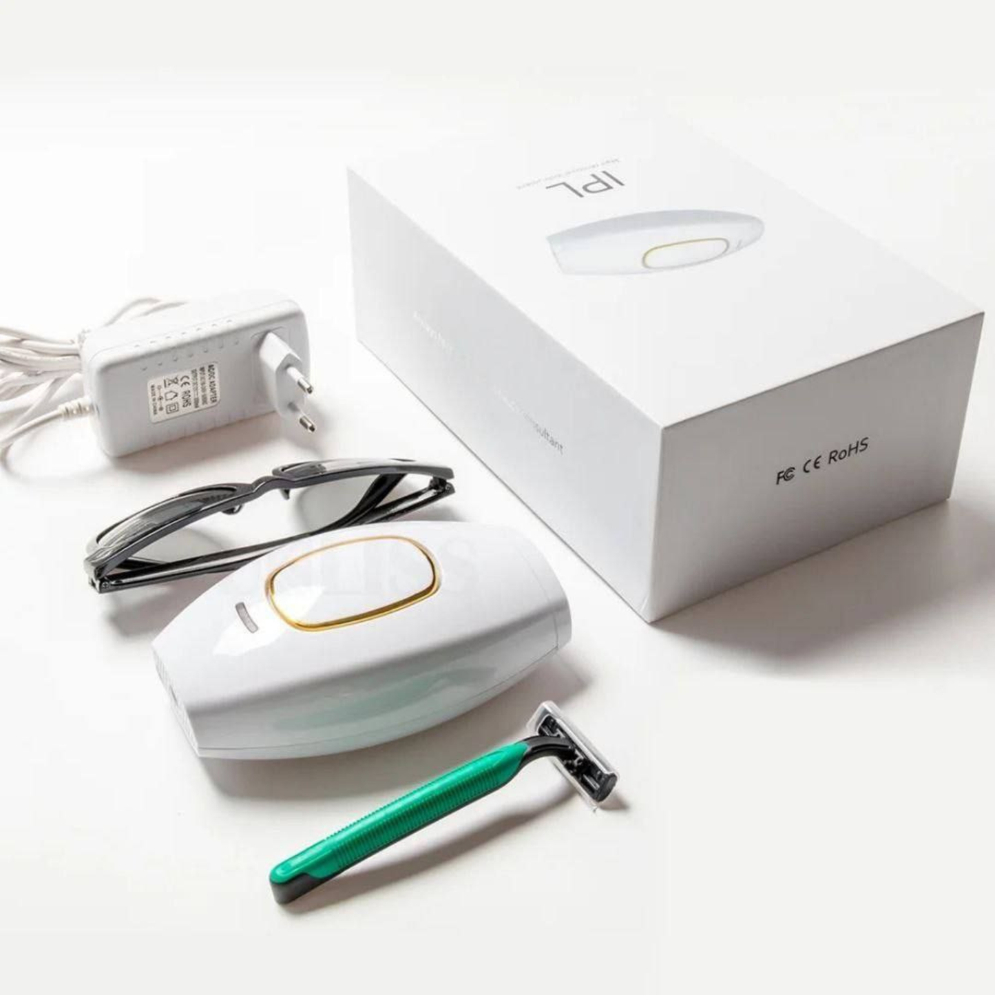 جهاز إزالة الشعر بالليزر